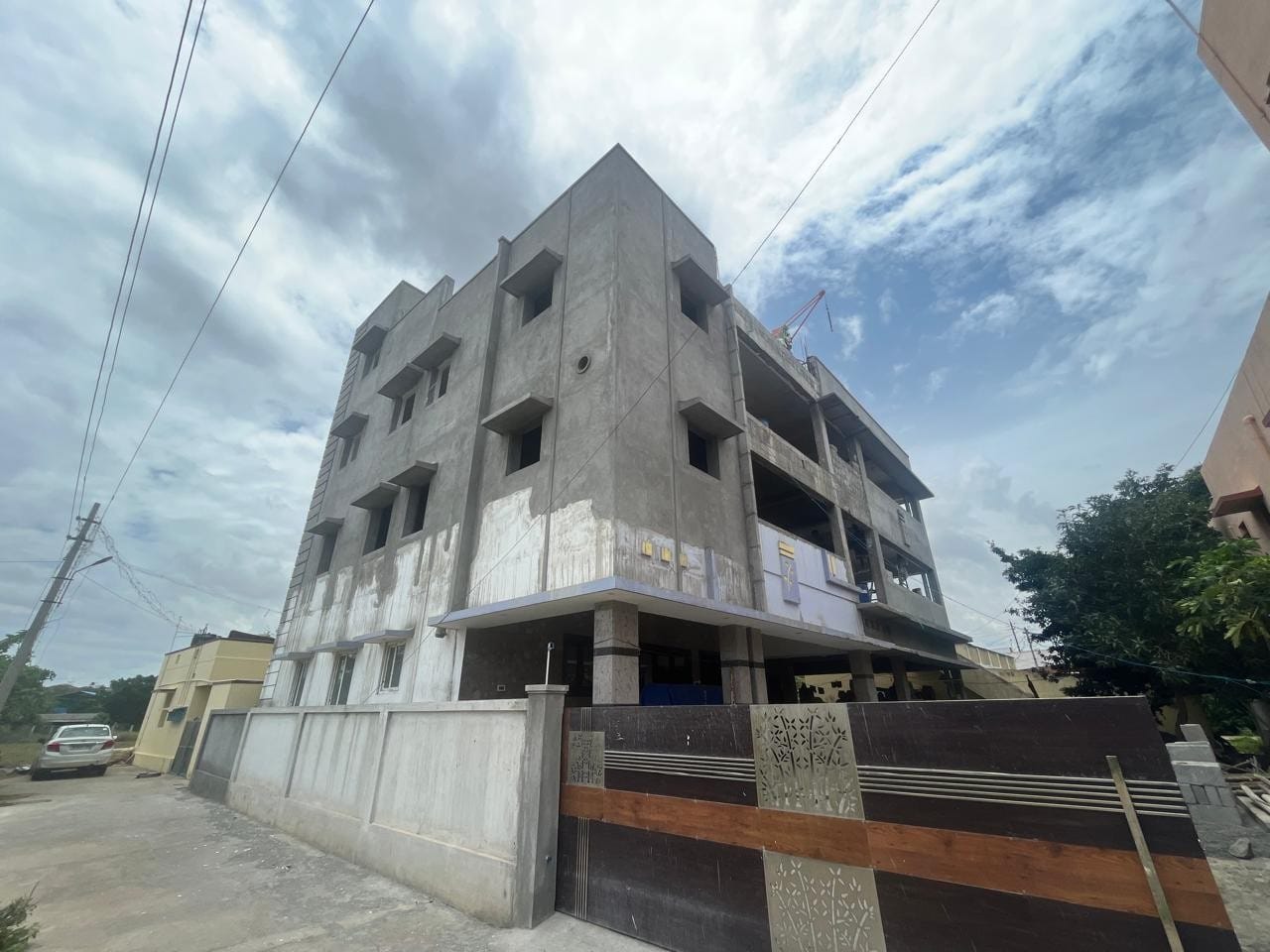 Plaster stage to finished: Plaster stage